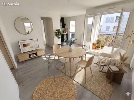 bois d’arcy (la tremblaye) : appartement t3 de 2019 avec balcon & parking – prêt à vivre  