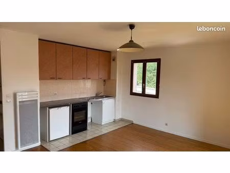 studio 31m2 avec parking