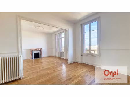 location appartement 3 pièces 86.7 m² à montluçon (03100)  555 €
