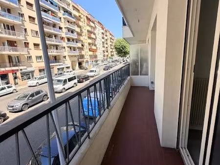 location appartement 3 pièces 79.27 m² à nice (06000)  1 350 €