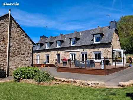 longère en pierre rénovée -155m2 - 4 chambres - 1500m2 de terrain- plaintel