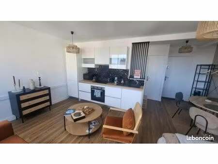studio 1 pièce 30 m²
