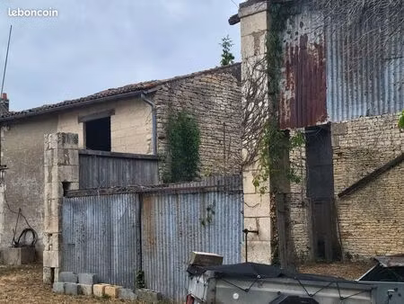a vendre bâtiment a rénover