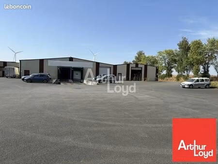 local d'activite 10520 m² pamproux