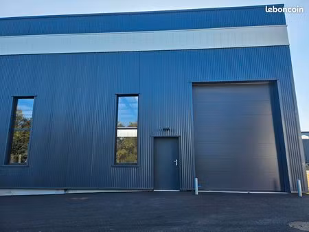 opportunité location industriel/commercial au cœur de la zone artisanale du raussan à plai
