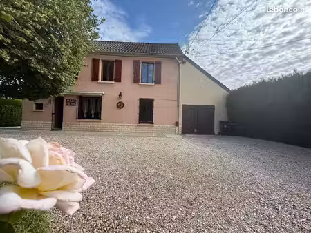 maison de ville 4 pièces 100 m²