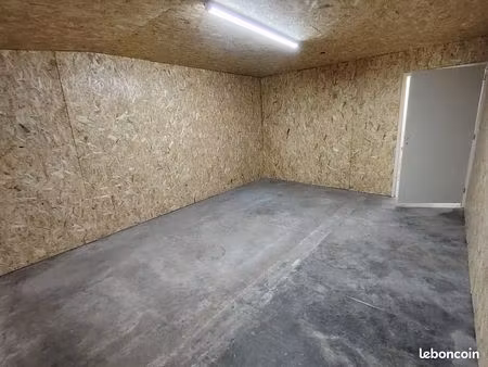 box / garde meuble 20 m²
