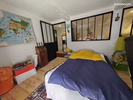 maison traditionnelle solaire  entièrement rénovée