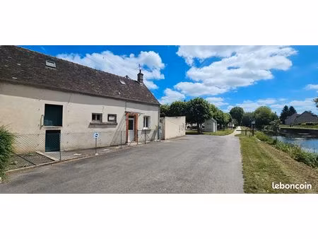 maison de ville sur nemours