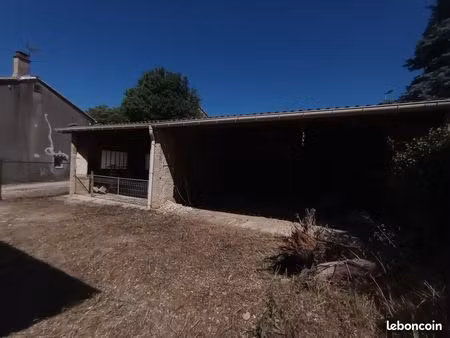 vends remise constructible saint-pierre-de-vassols