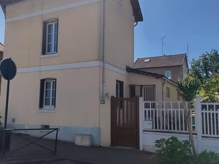 maison de ville cité menier 2 pièces 50 79m²