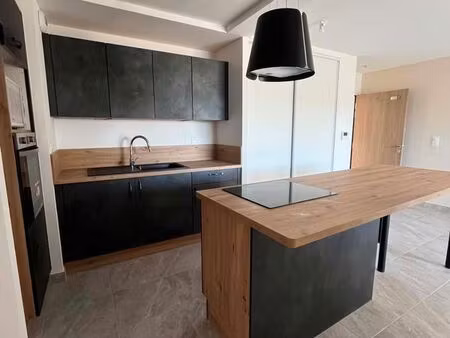 appartement 3 pièces 64 m²