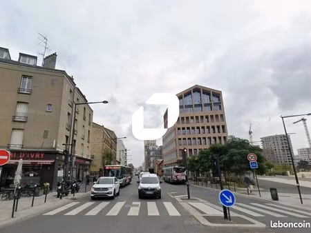 local commercial 63 m²