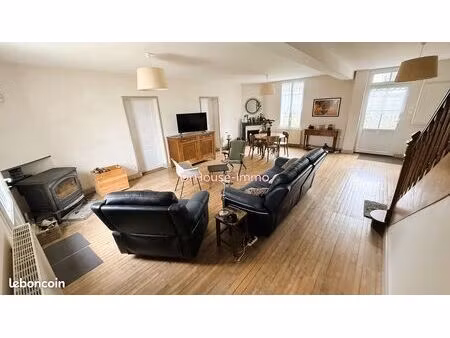 maison 7 pièces 157 m²