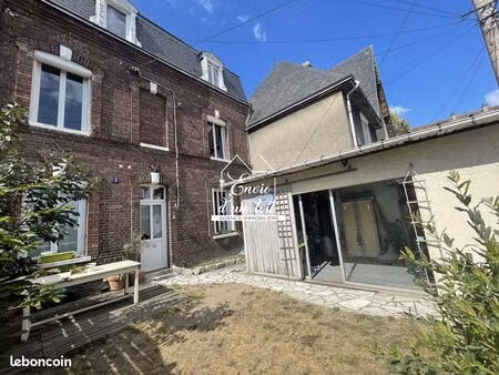maison 5 pièces 93 m²