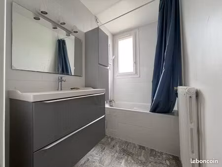 vie de quartier idéale : appartement de 60m² proche des écoles des commerces et de la gare