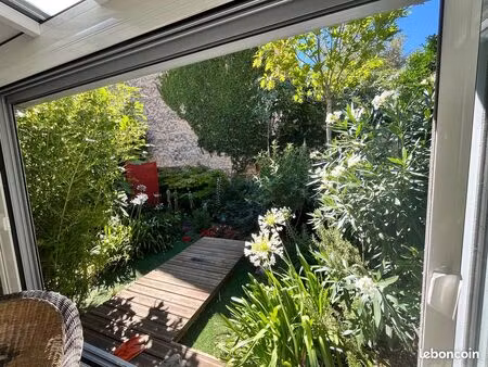 maison 2 chambres avec jardin et 2 stationnements voiture