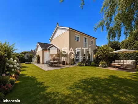 maison 6 pièces 135 m²
