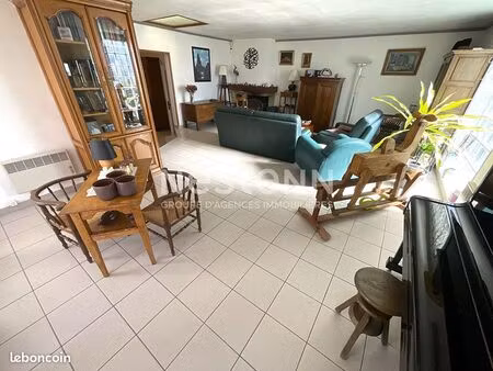 maison 7 pièces 146 m²