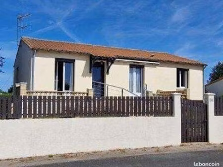 maison 5 pièces 110 m2 à st gelais