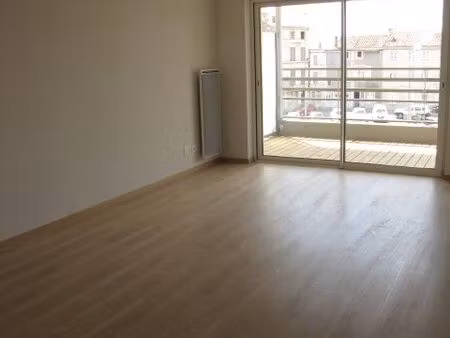 t2 neuf   42 m² centre ville