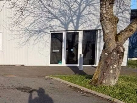 local d’activité – 185 m² – aytre / la rochelle