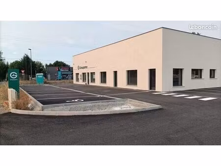 local commercial à louer – 88 m²