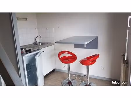 1 pièce avec mezzanine · 23 m² · niort 79000 · quartier clou bouchet