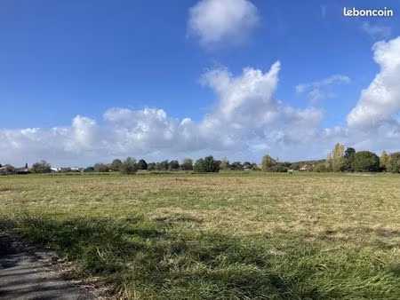 terrain 650 m² saint-étienne-de-tulmont
