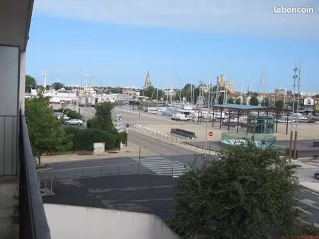 location t4 la rochelle