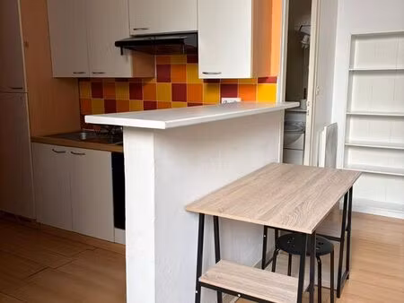 loue studio 25m² meublé en hyper centre de la rochelle
