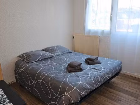 location studio 18m² - bail étudiant uniquement