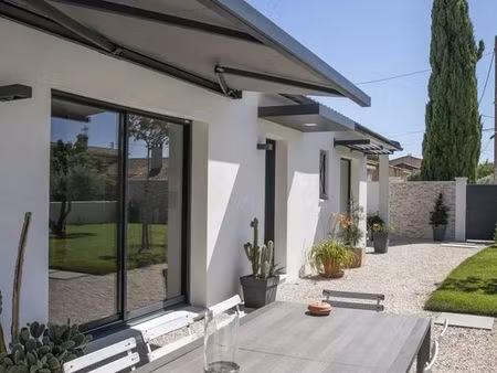 maison de plain-pied moderne – 4 chambres – dpe a – quartier résidentiel