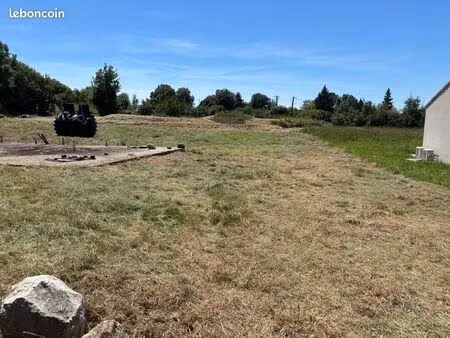 terrain constructible à st george 82240