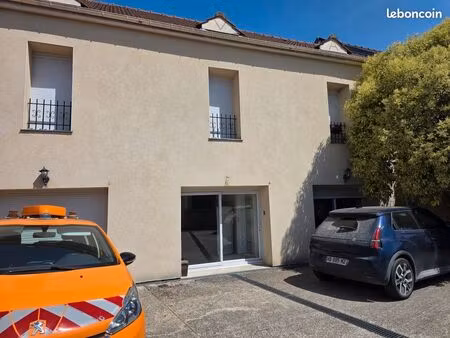vente immeuble précy-sur-marne