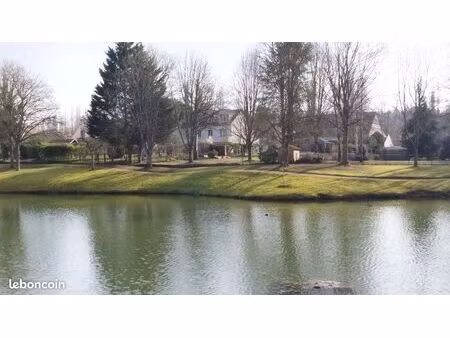 maison spacieuse dans une residence calme et apaisante