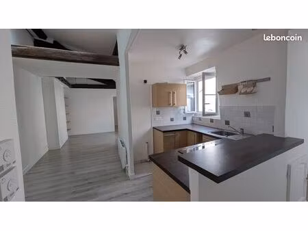 ?location f2 de 42m² / 56m² charmant au centre ville