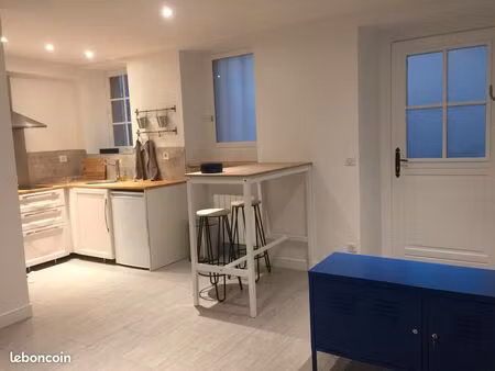 studio meublé 23m2 - quartier st louis■studio meublé 23m2 - quartier st louis■studio meubl