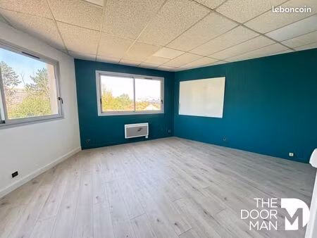 bureaux 59 m²