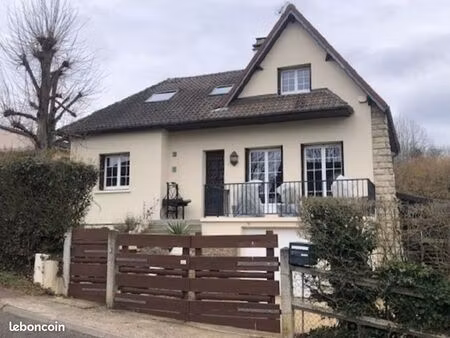 maison à louer f5 et terrain de 1 025 m² / saint-germain-de-la-grange