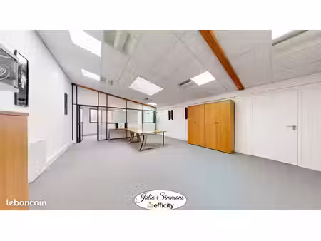 bureau 56 m²