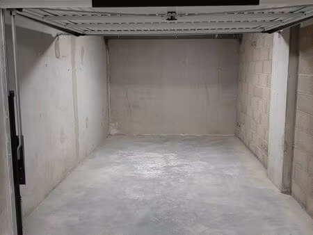 box parking