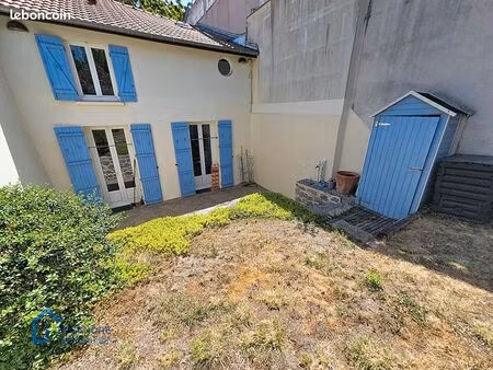 maison de ville 6 pièces 105 m²