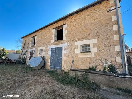 propriété 4 pièces 300 m²