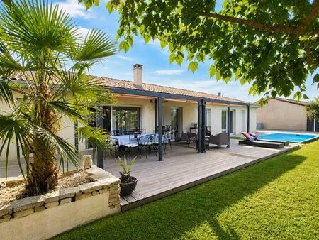maison contemporaine 166 m² – piscine – dpe b – terrain 1 553 m² – sans vis-à-vis