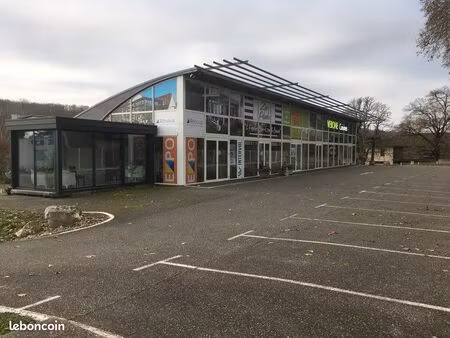 local commercial  bureaux  stockage