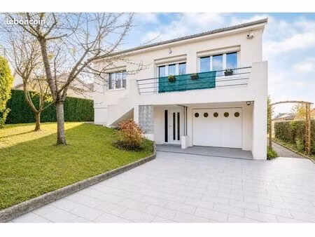 vend ou échange de maison