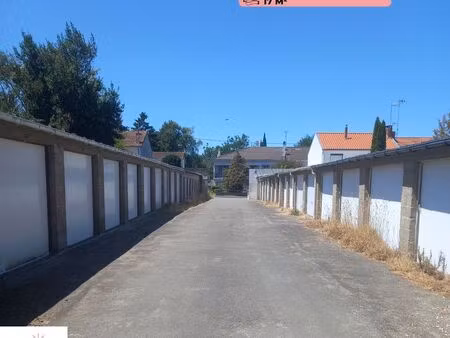 parking/box 17 m² la roche-sur-yon