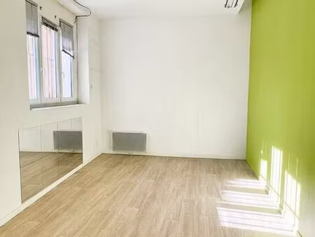 local commercial 96 m² jonquières
