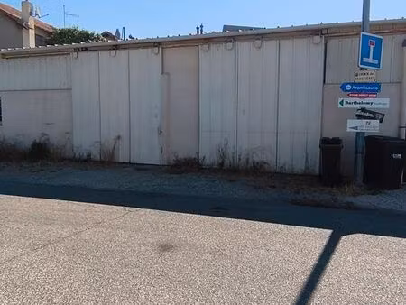 local commercial le pontet 84130